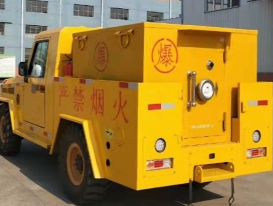 澧县凯龙爆破器材运输车：保障爆破任务的安全运行